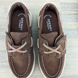 Little kid 12W leather Sperry boat shoes with Velcro closure